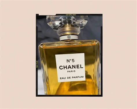 what does chanel no 5 smell like|chanel no 5 body mist.